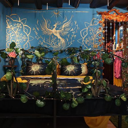 La Casa Di Strega Euphoria - Casa Vacanza Tra Arte E Magia Viterbe Extérieur photo